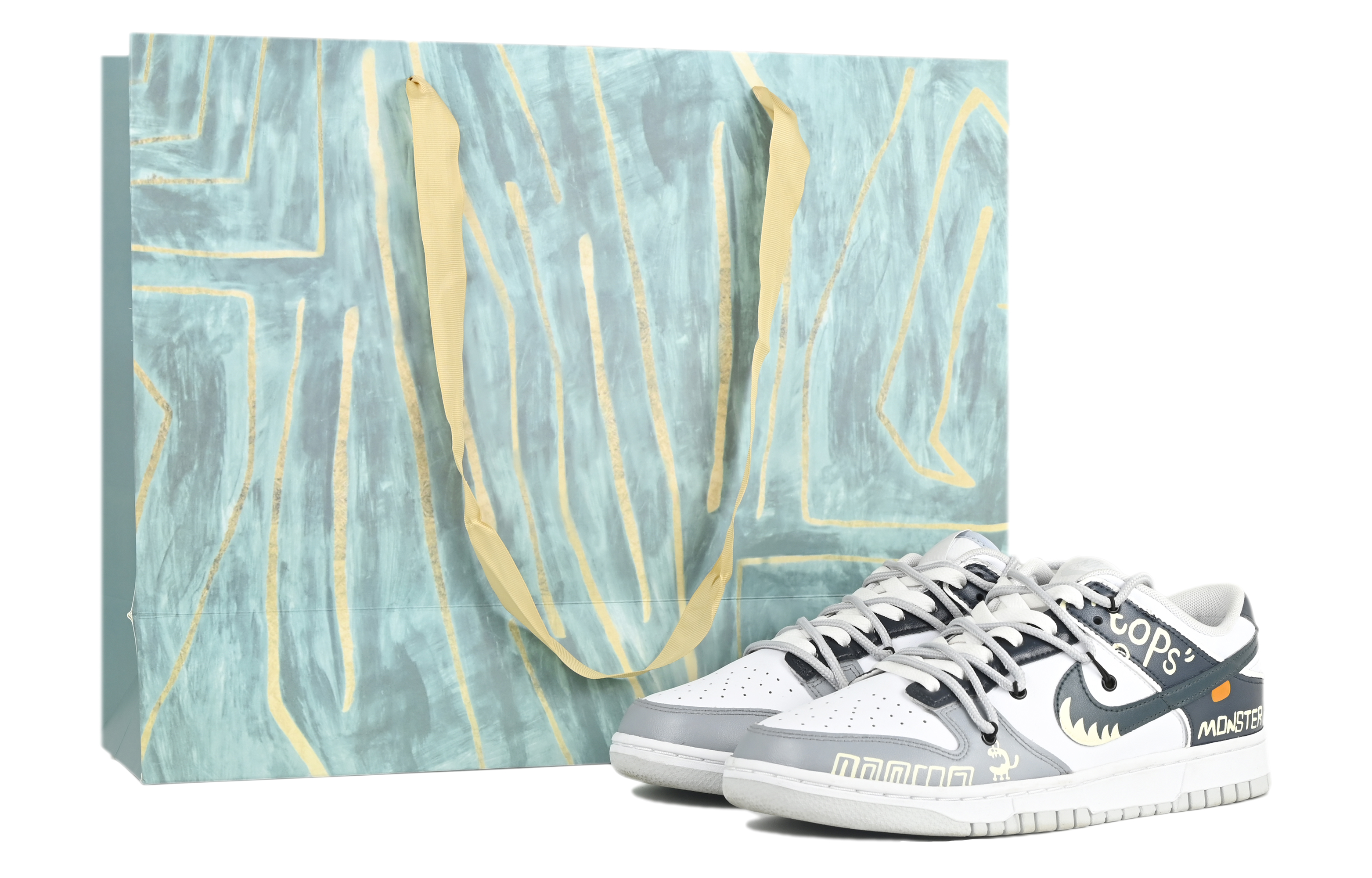 Buy [Kasur Kasut] Nike Dunk Low 'Kotak Khas Raksasa Kecil' DV0831-101-466149