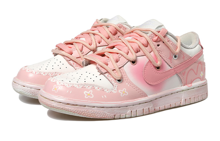 Lookbook [Kasut Custom] Nike Dunk Low 'Melody Deconstructed Merah Jambu-Putih' DH9765-100(Team拾玖-美乐蒂女S-BOX)