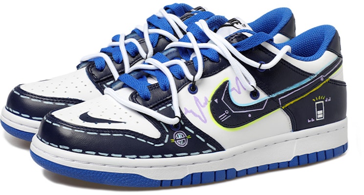 【定制球鞋】Nike Dunk Low 元宇宙主題 二次元 手繪噴繪 螢光 電池 機甲風 解構鞋帶 低幫 潮流板鞋 GS 深藍 Lookbook 【定制球鞋】Nike Dunk Low 元宇宙主題 二次元 手繪噴繪 螢光 電池 機甲風 解構鞋帶 低幫 潮流板鞋 GS 深藍