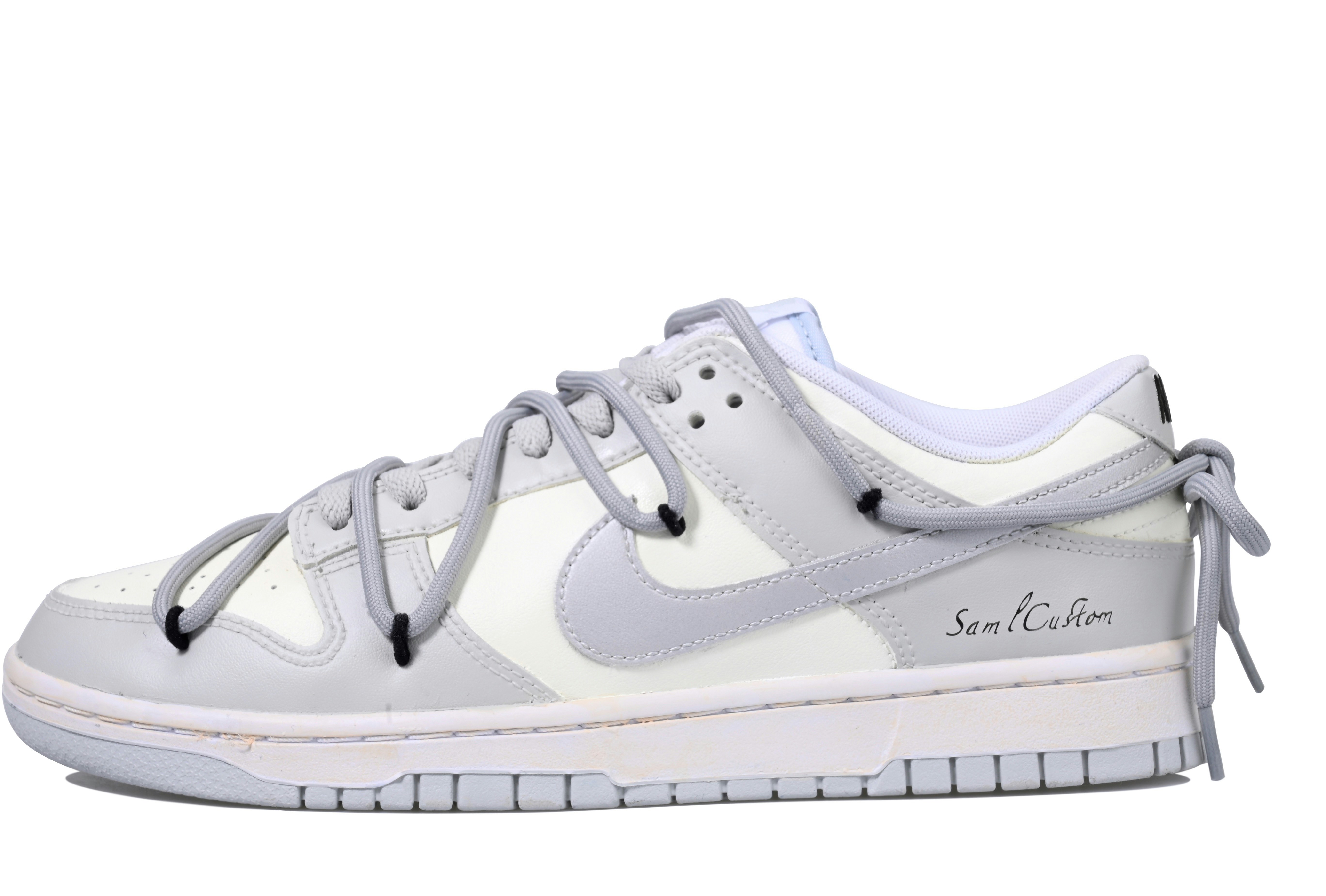 custom-shoes-nike-dunk-low-minimalist-silver-swoosh