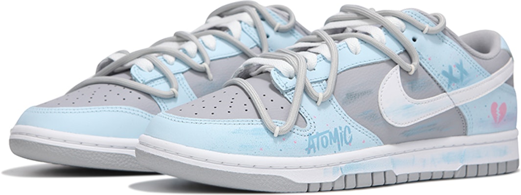 【定制球鞋】Nike Dunk Low 霧藍塗鴉 街頭 做舊劃痕 解構綁帶 復古 防滑耐磨 低筒 板鞋 男款 灰藍色 Lookbook 【定制球鞋】Nike Dunk Low 霧藍塗鴉 街頭 做舊劃痕 解構綁帶 復古 防滑耐磨 低筒 板鞋 男款 灰藍色