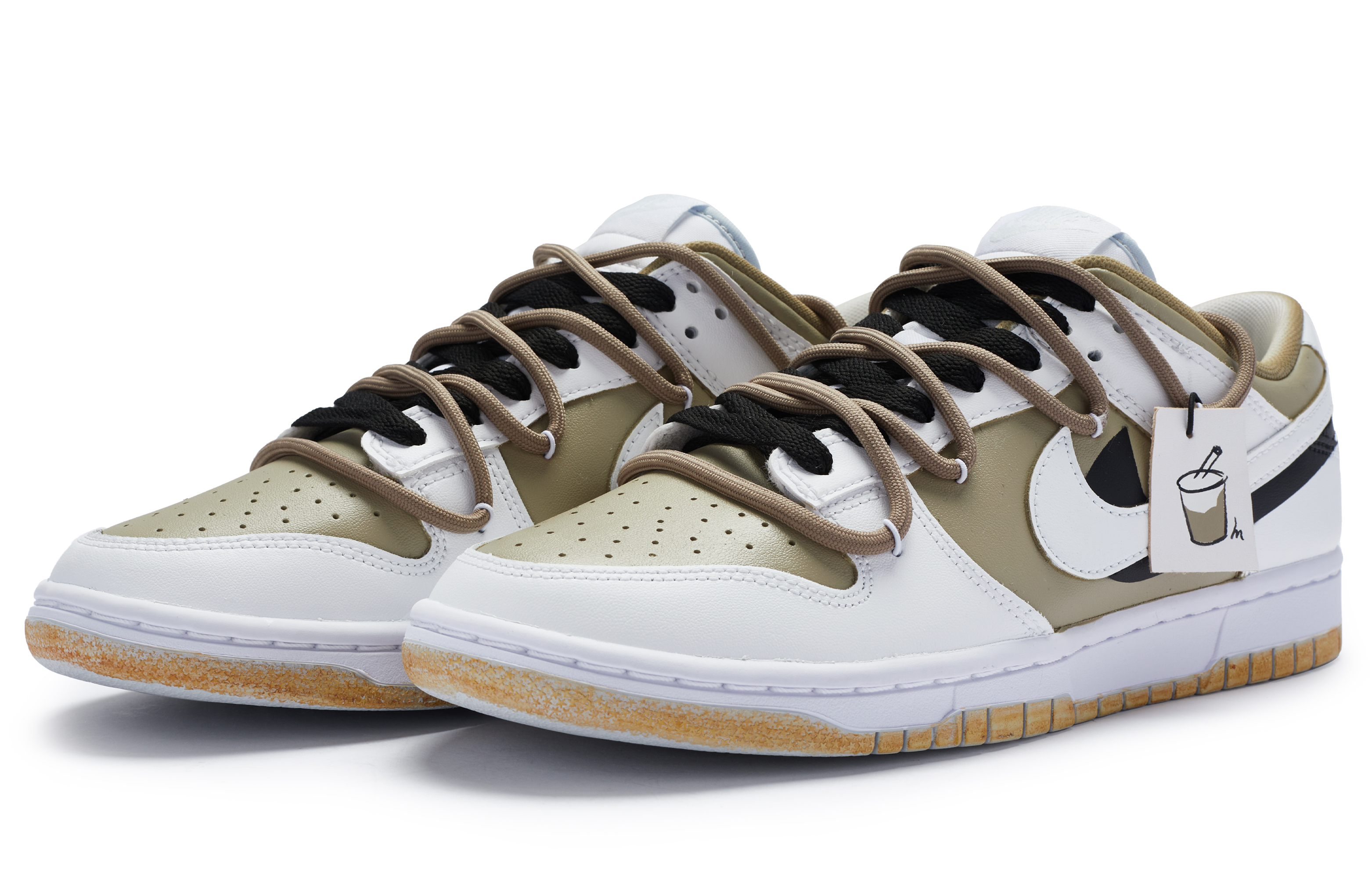 Lookbook 【客製化球鞋】 Nike Dunk Low 811製造 雪頂摩卡 清爽簡約 手繪噴繪 低筒 休閒鞋 男款 白棕