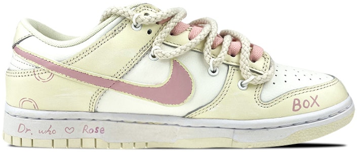 【カスタムシューズ】ナイキ ダンク ロー『ミステリードクター ローズピンクイエロー』 DJ6188-100(Team叁-男款神秘博士) Order 【カスタムシューズ】ナイキ ダンク ロー『ミステリードクター ローズピンクイエロー』 DJ6188-100(Team叁-男款神秘博士)