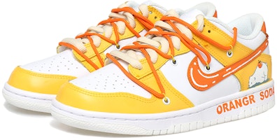 【定制球鞋】 Nike Dunk Low 橘子汽水 北極熊Logo 二次元 解構鞋帶 泡泡 低幫 板鞋 GS 橘色 Lookbook 【定制球鞋】 Nike Dunk Low 橘子汽水 北極熊Logo 二次元 解構鞋帶 泡泡 低幫 板鞋 GS 橘色