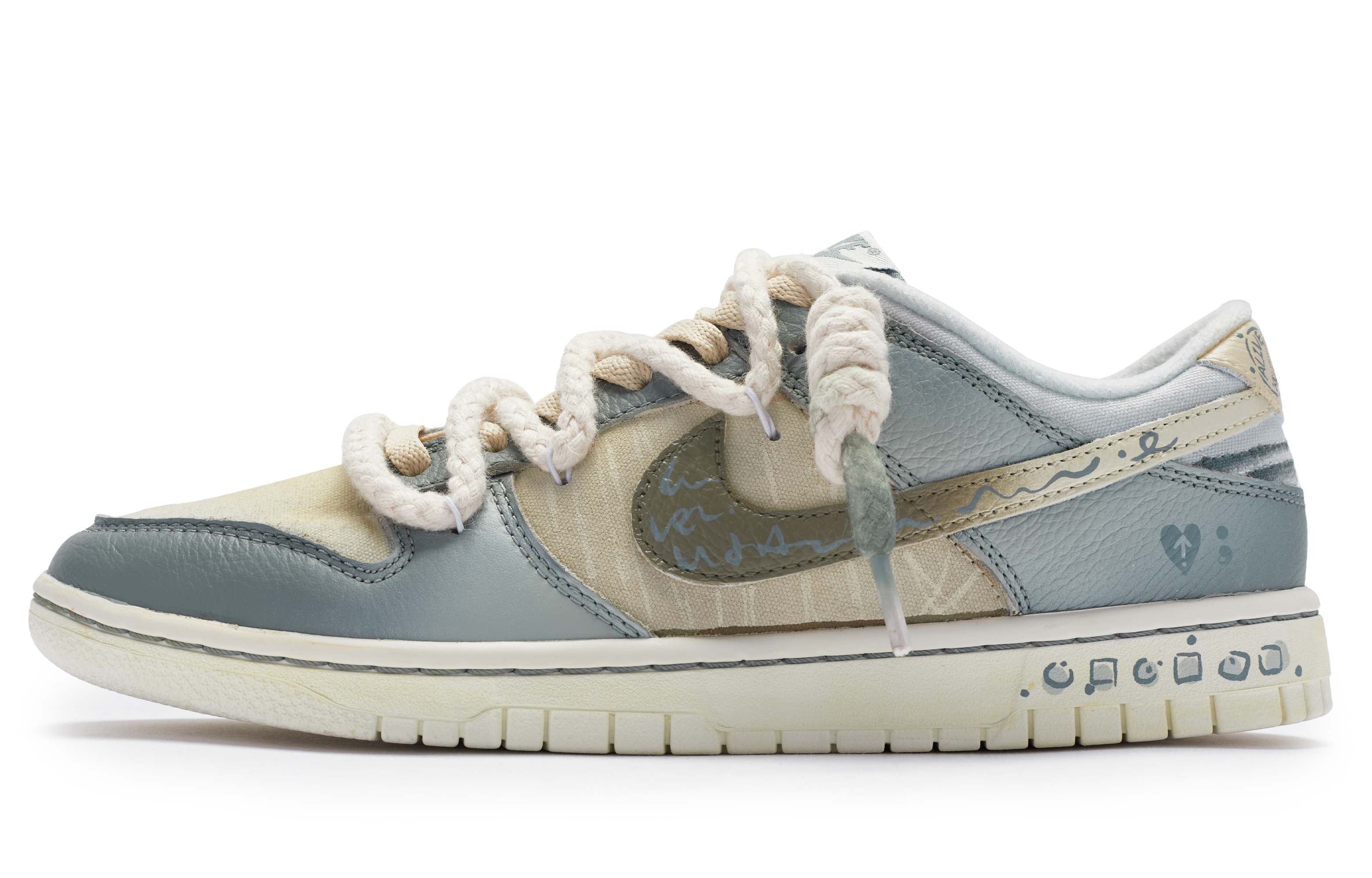 Buy [Kasut Custom] Nike Dunk Low 'Putih Dioksidasi Hijau Kelabu' DV7212-300(Team80-男款展信佳白绿灰)