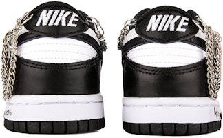 ナイキ ダンク ロー "パンダ 天使と悪魔の十字架" CW1590-100(Team18-女款复古恶魔与天使) Shop ナイキ ダンク ロー "パンダ 天使と悪魔の十字架" CW1590-100(Team18-女款复古恶魔与天使)