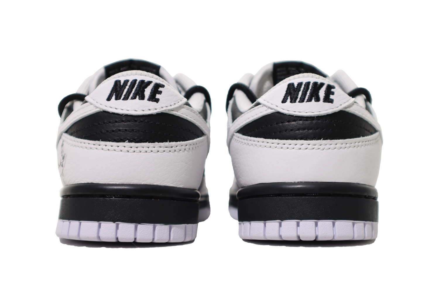 Purchase 【定制球鞋】 Nike Dunk Low 熊貓 CNY情人節限定 玫瑰手繪 低幫 板鞋 男女同款 黑白