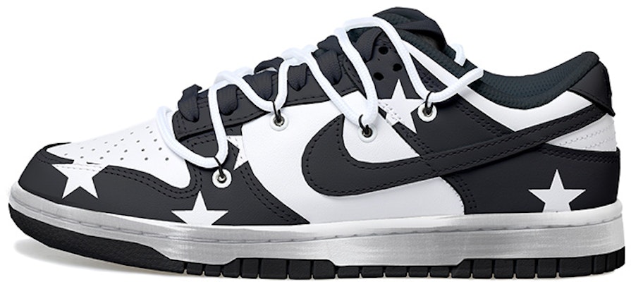 【カスタムシューズ】ナイキ ダンク ロー「パンダ デコンストラクテッド スター」 DH9765-002(Team拾玖-黑白星星女S-BOX) Buy 【カスタムシューズ】ナイキ ダンク ロー「パンダ デコンストラクテッド スター」 DH9765-002(Team拾玖-黑白星星女S-BOX)
