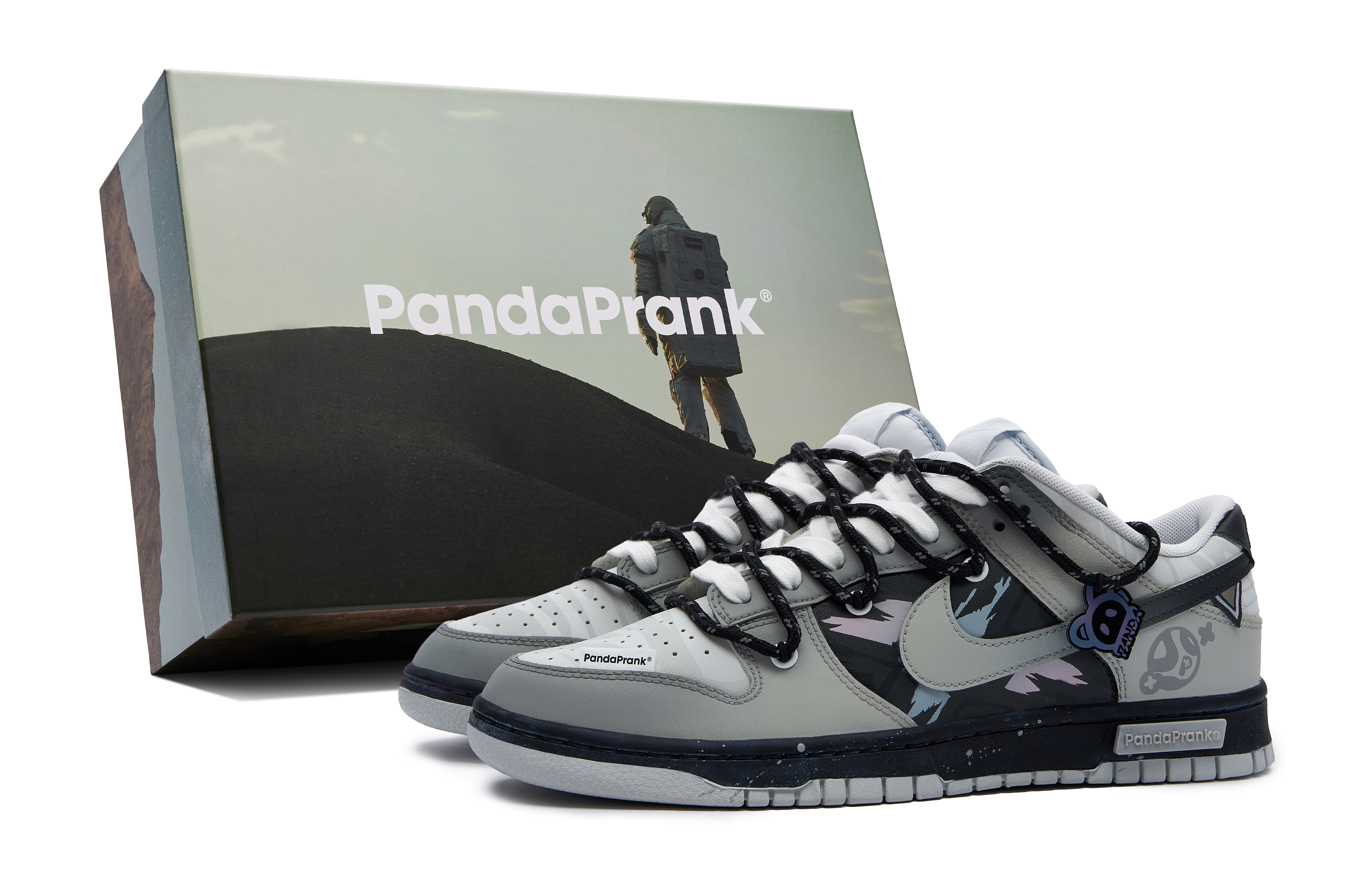 Buy [Sepatu Kustom] Nike Dunk Low 'Panda Kekacauan' DH9765-102-480997