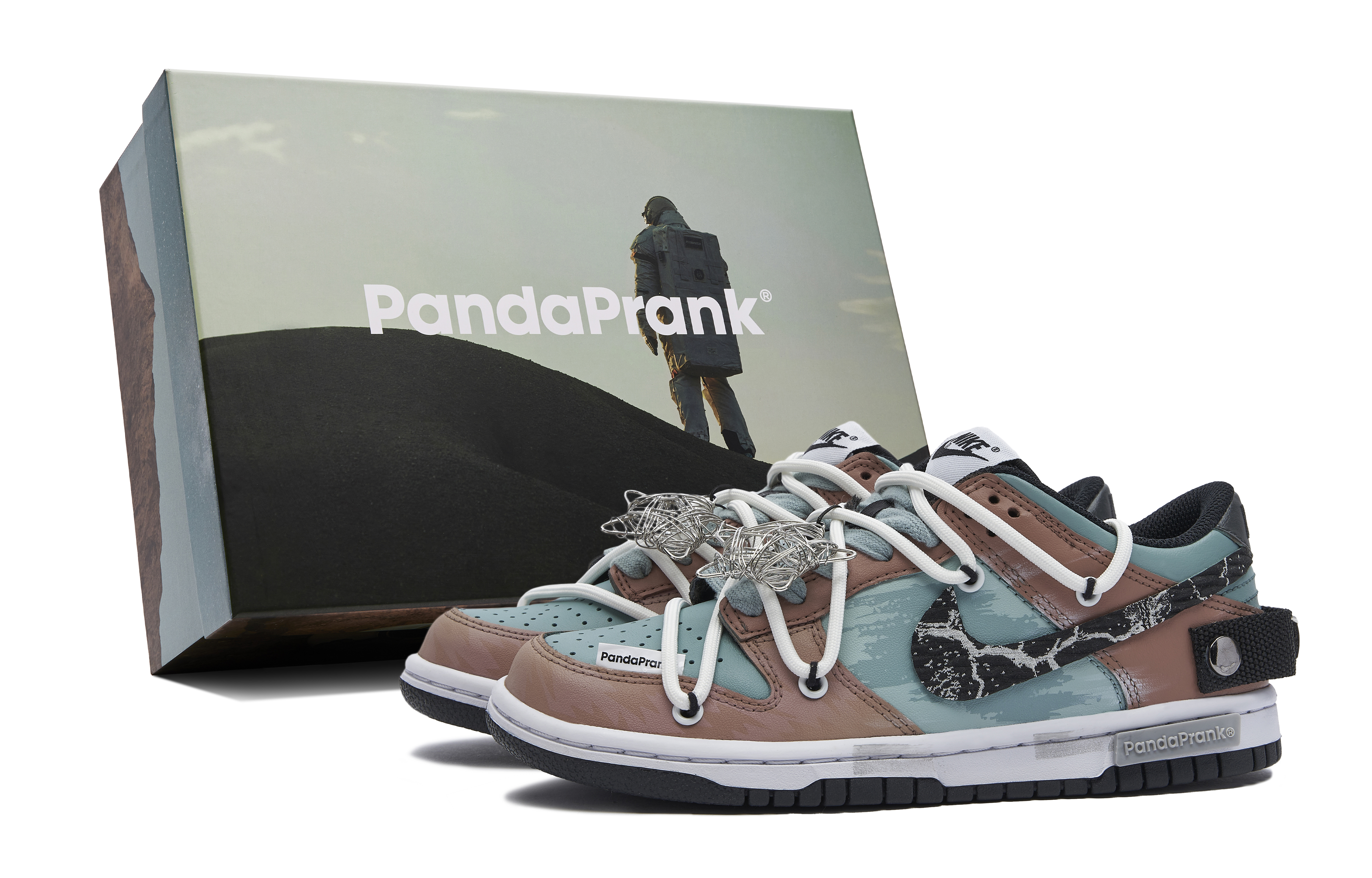 Buy [Zapatillas Personalizadas] Nike Dunk Low 'Panda Travieso Exploración Espacial' FD1232-001-481015