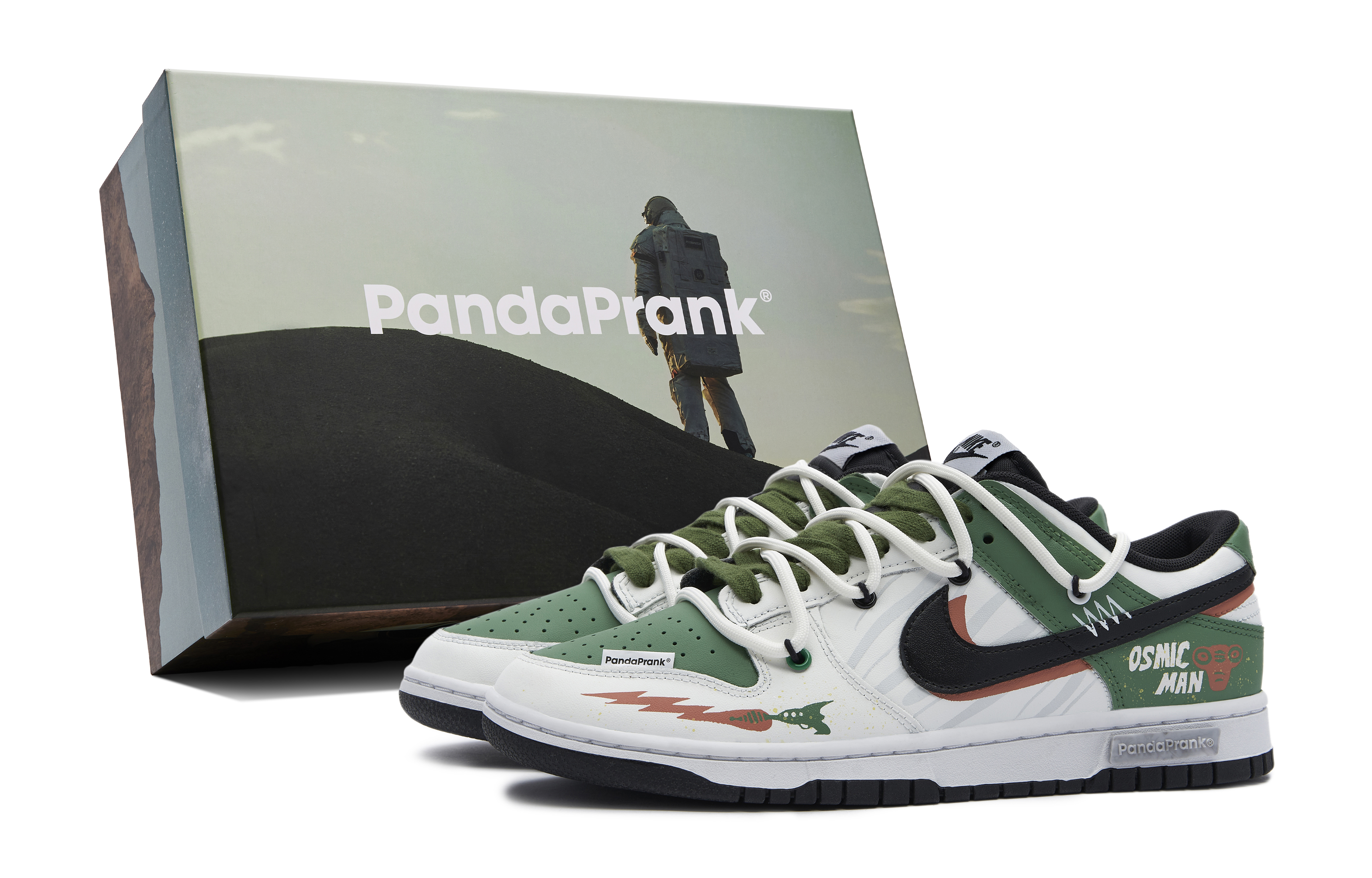 Buy 【定制鞋款】耐克Dunk Low '熊猫恶作剧-太空探索外星人' FD1232-001-480994