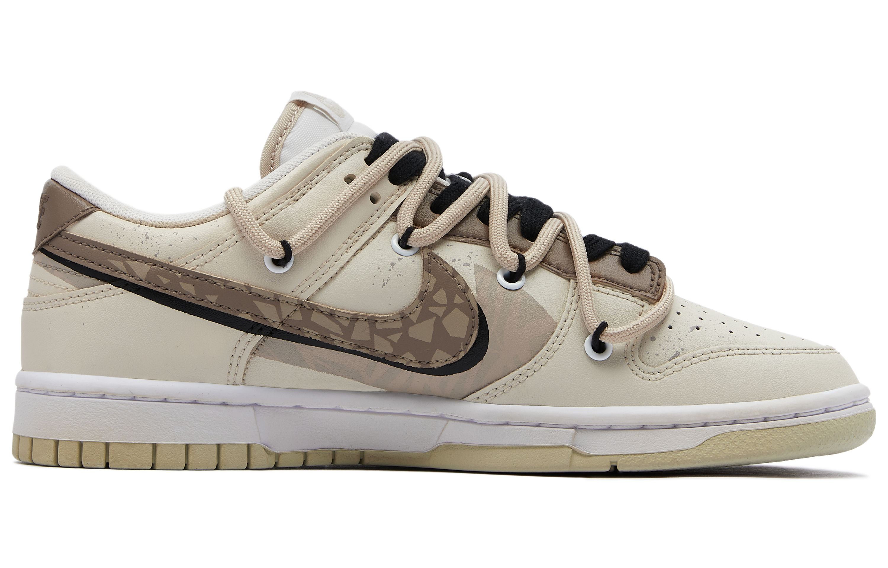 Lookbook [定制鞋] 耐克Dunk Low '熊猫恶作剧' DV0831-003-481120