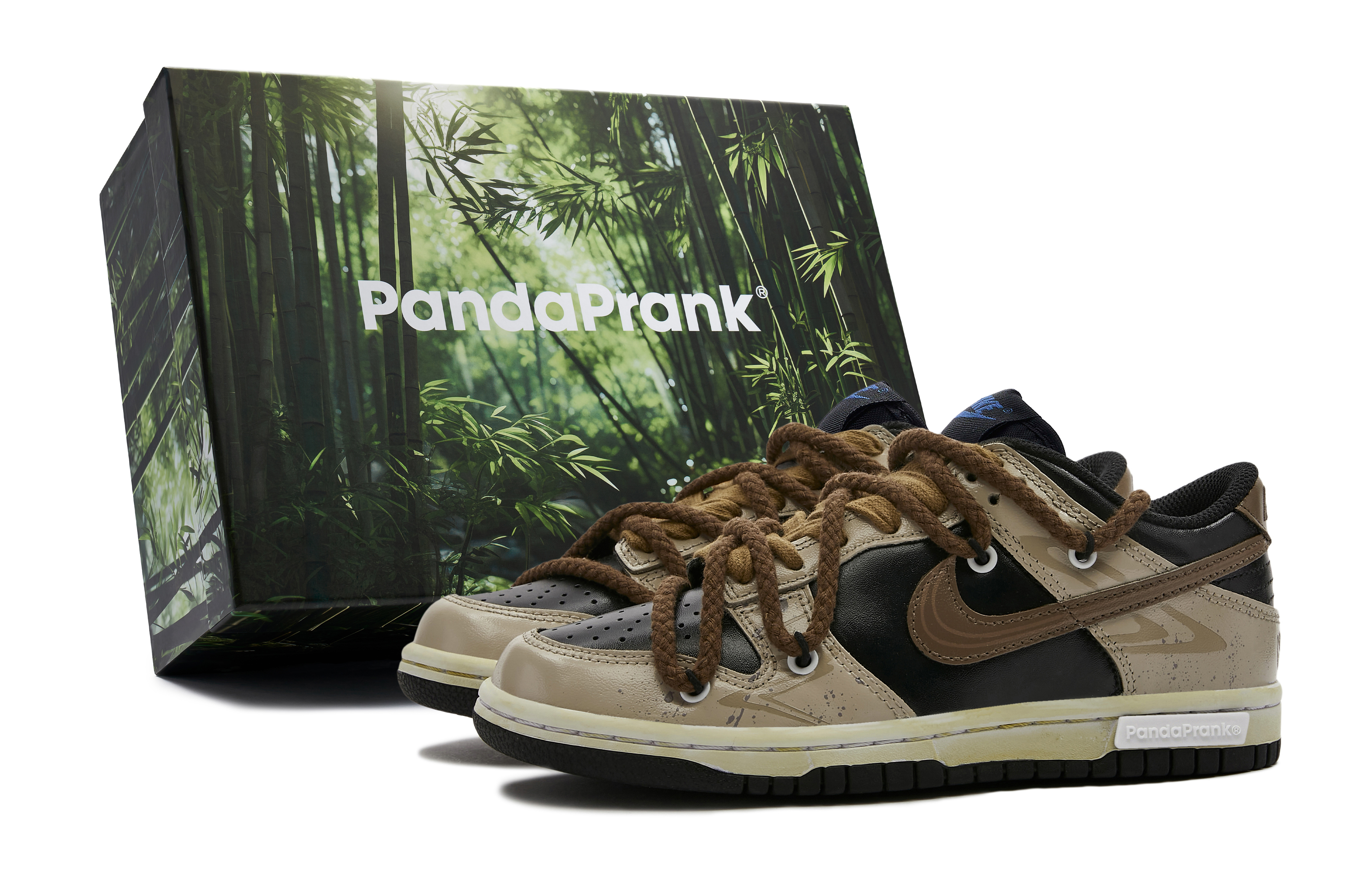 Buy 나이키 덩크 로우 '판다 낙서 장난' (57 characters) DH9765-104-481213