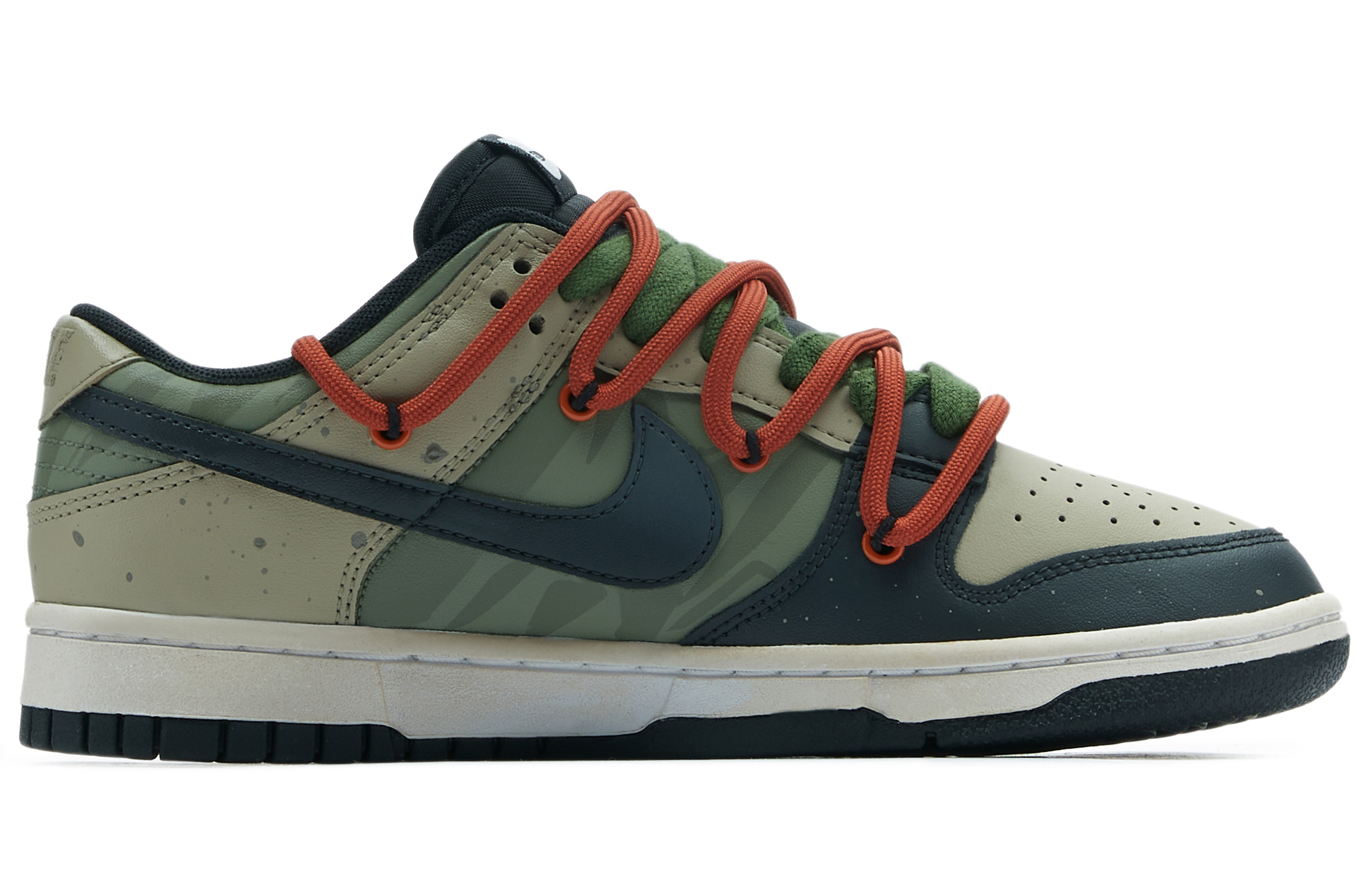 Lookbook [Kasut Tersuai] Nike Dunk Low 'Panda Prank Hutan Buluh Penjelajahan' DV0831-002-481055