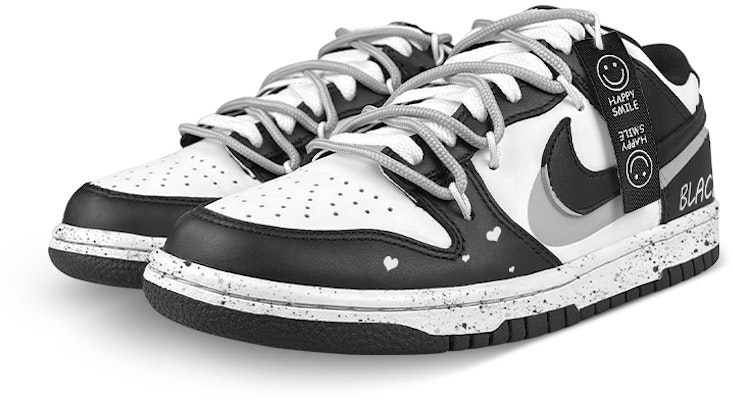 Nike Dunk Low Panda Smiley Corazón Desconstruido CW1590-100(Team47-女款对折笑脸黑) Lookbook Nike Dunk Low Panda Smiley Corazón Desconstruido CW1590-100(Team47-女款对折笑脸黑)