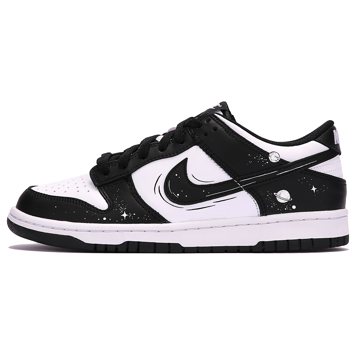 Buy [Kasut Custom] Nike Dunk Low 'Panda Eksplorasi Angkasa' CW1590-100(TeamThree-宇宙探索-黑白)