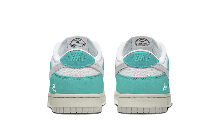 Shop 【定制鞋】耐克Dunk低帮“纸飞机白绿” DO9776-001(TeamY-男款烟雨踏青白绿色)