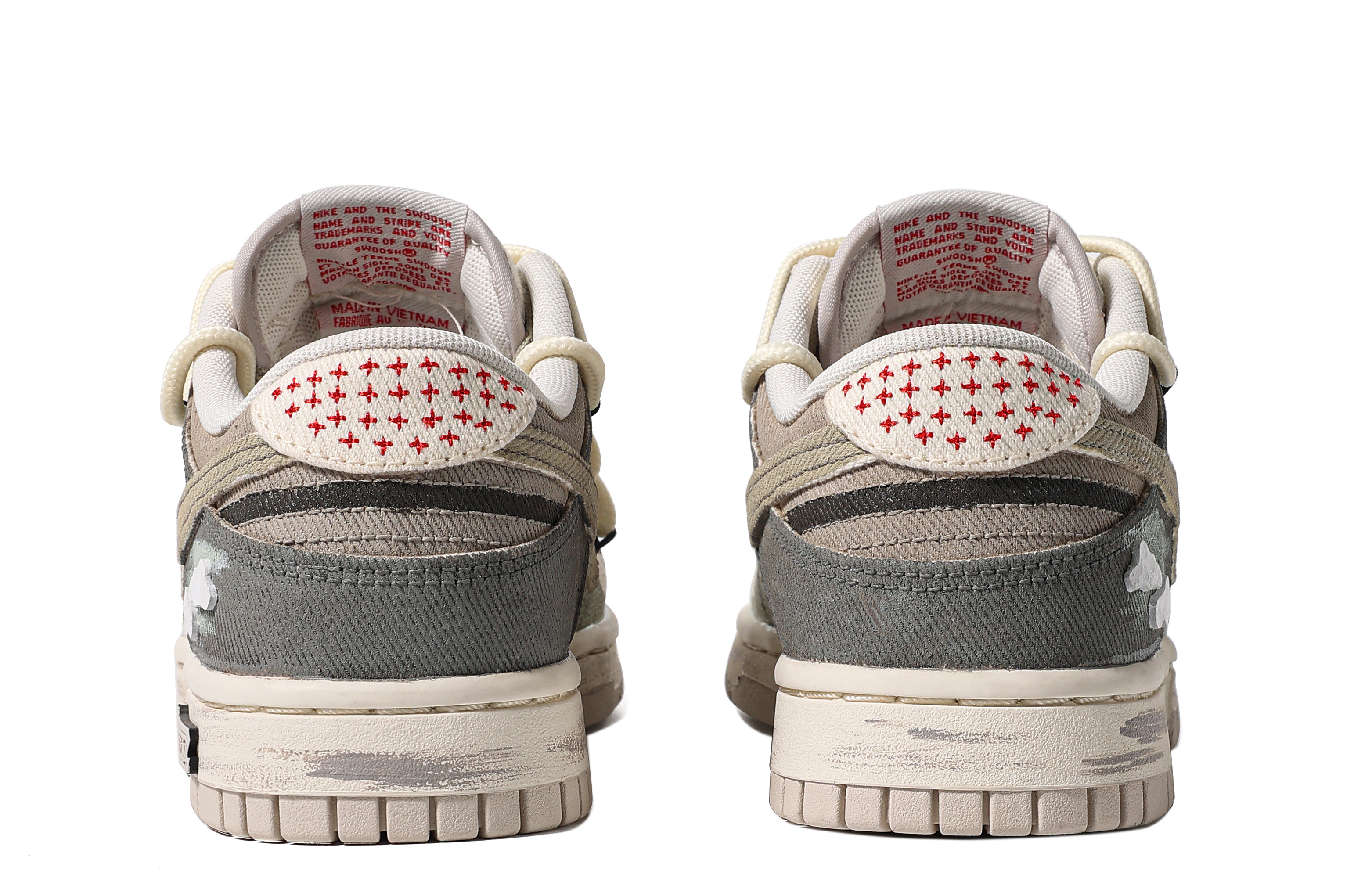 Shop [Kasut Custom] Nike Dunk Low 'Hijau Pastoral-Coklat-Gading' DV0834-100(TeamM-女款暮云S-BOX)