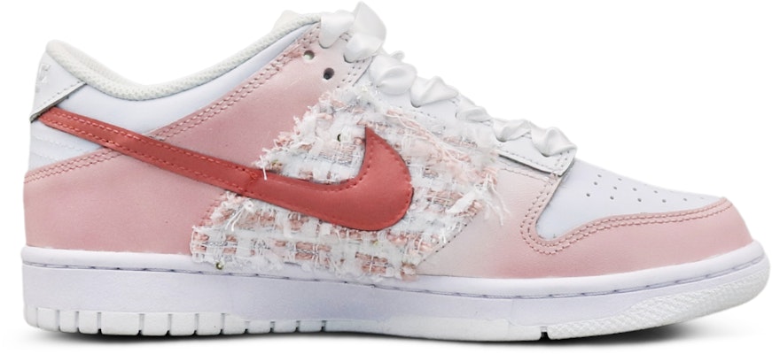 【訂製球鞋】 Nike Dunk 低筒 粉蝴蝶 氣質女孩 輕奢簡約 縫紉工藝 漸變色 絲綢鞋帶 低筒 板鞋 GS 淡粉色 Order 【訂製球鞋】 Nike Dunk 低筒 粉蝴蝶 氣質女孩 輕奢簡約 縫紉工藝 漸變色 絲綢鞋帶 低筒 板鞋 GS 淡粉色