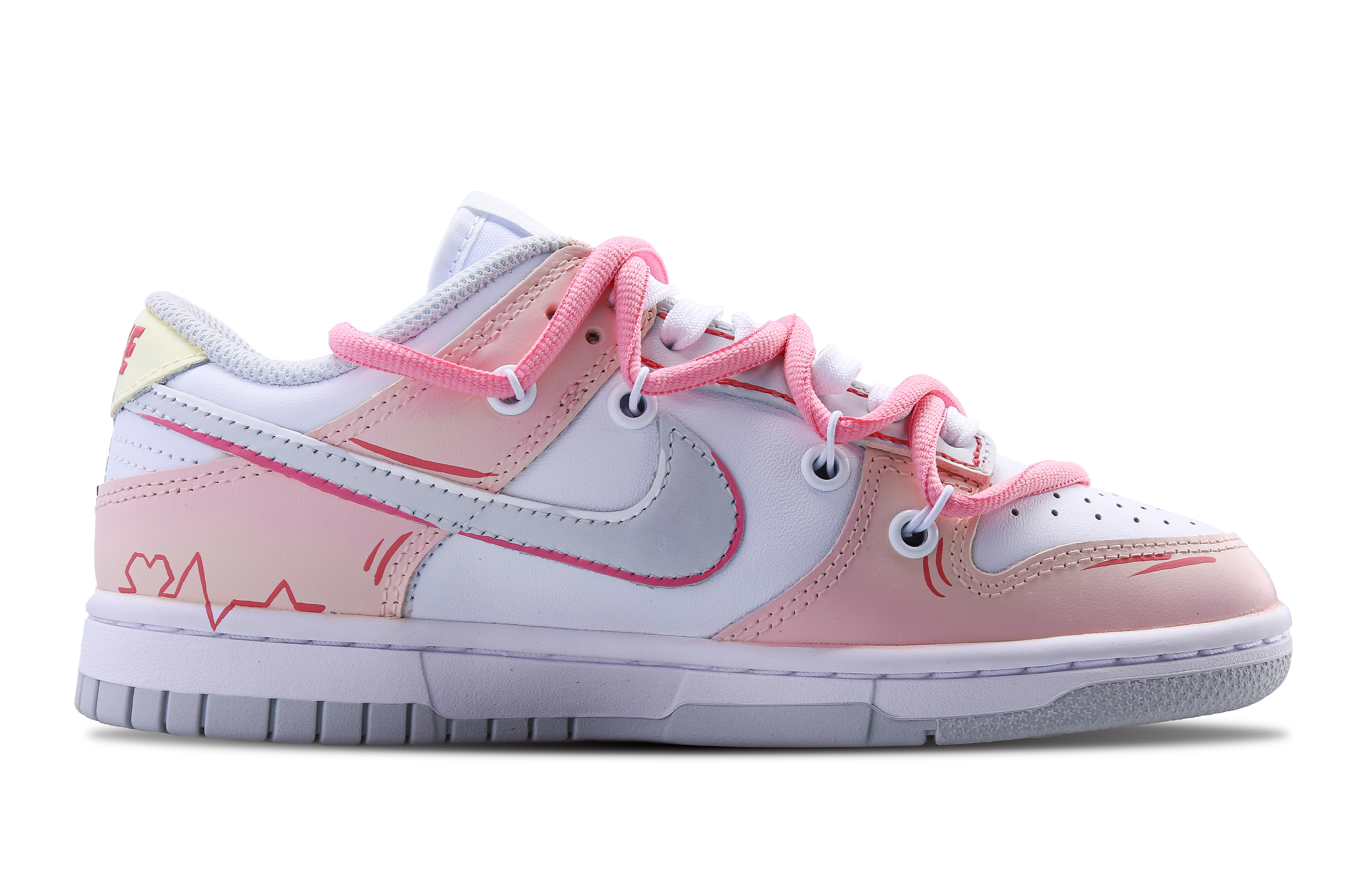 Lookbook 나이키 덩크 로우 '핑크 디컨스트럭티드' (커스텀) DD1503-103(Team252-男女同款摇摆恋曲)