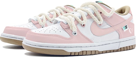 【訂製球鞋】Nike Dunk Low 解構鞋帶 愛心 高街 特殊鞋盒 低幫 板鞋 GS 粉色 Lookbook 【訂製球鞋】Nike Dunk Low 解構鞋帶 愛心 高街 特殊鞋盒 低幫 板鞋 GS 粉色