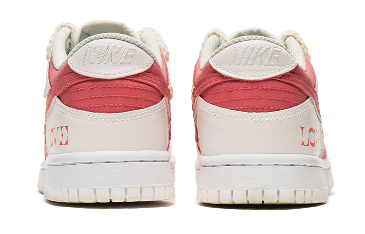 Shop 나이키 덩크 로우 '핑크 그래피티 하트' (커스텀) DH9765-100(TeamB-女款粉红爱心)