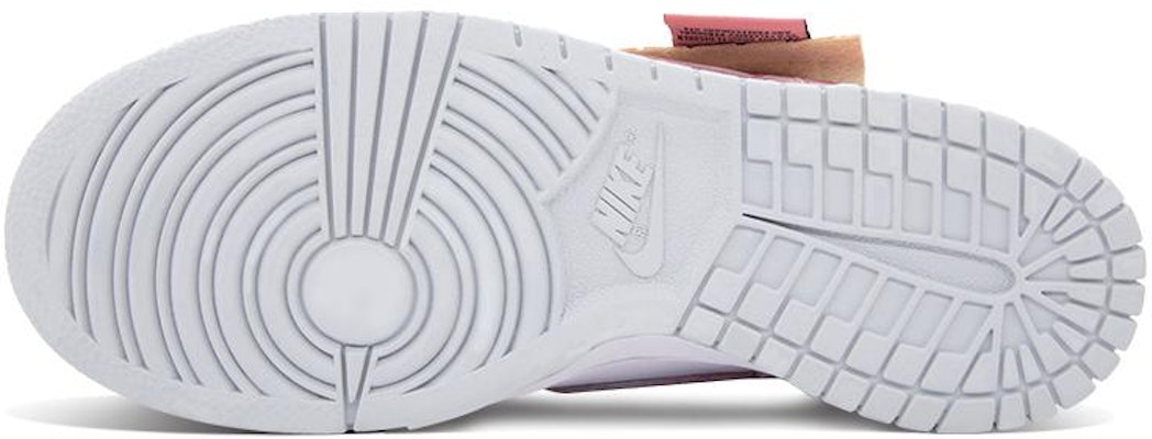 나이키 덩크 로우 '핑크 그래피티 하트' (커스텀) DH9765-102(Team175-LOVE) Details for 나이키 덩크 로우 '핑크 그래피티 하트' (커스텀) DH9765-102(Team175-LOVE)