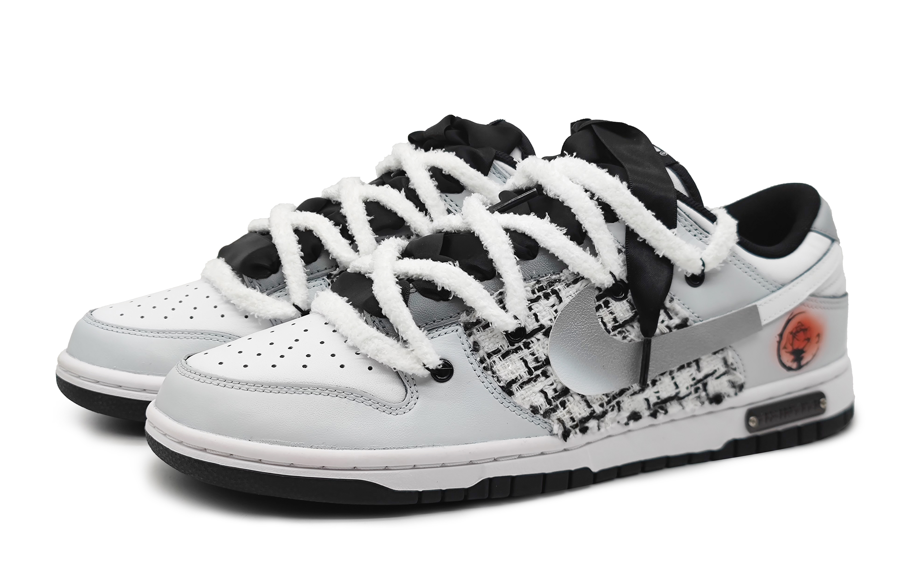 Shop 나이키 덩크 로우 '핑크 로즈 디컨스트럭티드' (커스텀) CW1590-100(Team16-女款眷恋浅灰)