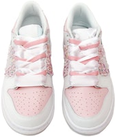 나이키 덩크 로우 "핑크 실버 샤넬 패치워크" (Nike Dunk Low "Pink Silver Chanel Patchwork") DH9765-100(TeamJ-女款喷绘拼贴粉白) Shop 나이키 덩크 로우 "핑크 실버 샤넬 패치워크" (Nike Dunk Low "Pink Silver Chanel Patchwork") DH9765-100(TeamJ-女款喷绘拼贴粉白)