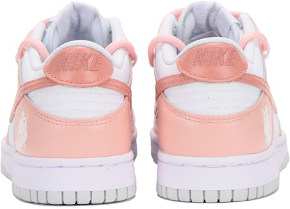 【自訂球鞋】 Nike Dunk 低筒Vibe風 時尚解構 可愛兔寶寶 板鞋 男款 粉白色 Shop 【自訂球鞋】 Nike Dunk 低筒Vibe風 時尚解構 可愛兔寶寶 板鞋 男款 粉白色