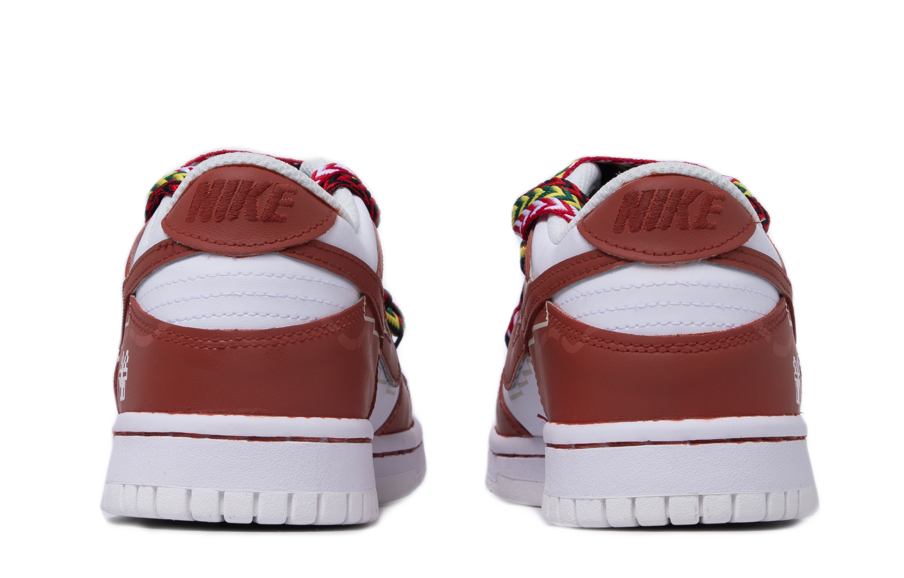 Shop [Nike] Dunk Low 'Pixel Christmas' Sepatu Custom Natal DH9765-100(TeamM-女款像素圣诞红白)