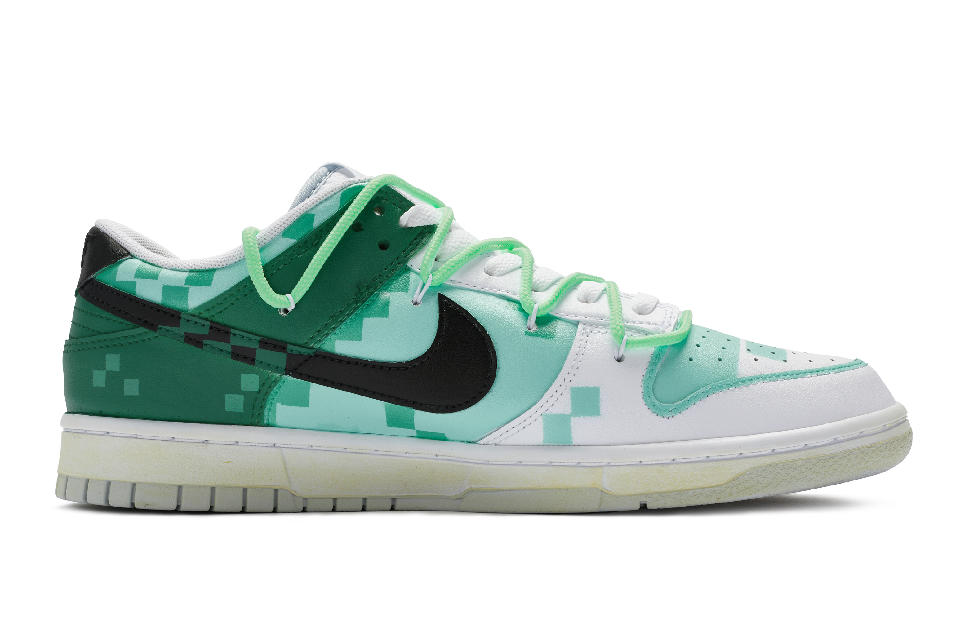 Order [Kasut Custom] Nike Dunk Low 'Pixel Pulse Camo Mosaik Hijau Putih Hitam' DH9765-102(TeamR-女款像素脉冲)