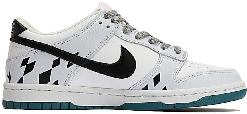 【訂製球鞋】 Nike Dunk 低筒 像素黑桃 撲克 簡約 馬賽克 小眾百搭 休閒 低筒 滑板鞋 GS 黑灰 Order 【訂製球鞋】 Nike Dunk 低筒 像素黑桃 撲克 簡約 馬賽克 小眾百搭 休閒 低筒 滑板鞋 GS 黑灰