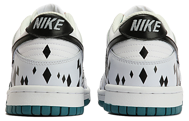 Purchase [Kasut Custom] Nike Dunk Low 'Pixel Spade Hitam Kelabu' FD9911-101(TeamThree-女款像素黑桃黑灰)