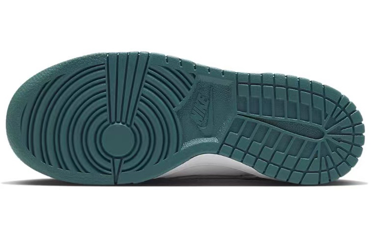 Details for [Kasut Custom] Nike Dunk Low 'Pixel Spade Hitam Kelabu' FD9911-101(TeamThree-女款像素黑桃黑灰)