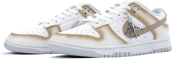 【カスタムシューズ】ナイキ ダンク ロー 'ピュアプラチナ砂漠のイーグル' DV0831-101(Team48-沙漠之鹰) Lookbook 【カスタムシューズ】ナイキ ダンク ロー 'ピュアプラチナ砂漠のイーグル' DV0831-101(Team48-沙漠之鹰)