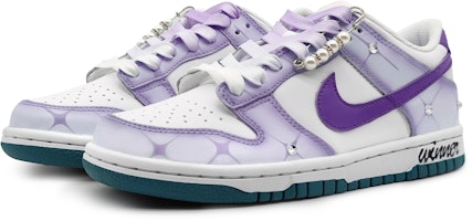 Nike Dunk Low カスタム 紫グラデジュエル FD9911-101(Team16-万紫流苏) Lookbook Nike Dunk Low カスタム 紫グラデジュエル FD9911-101(Team16-万紫流苏)