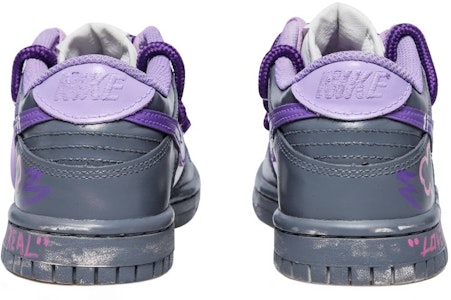 【訂製球鞋】Nike Dunk Low 字體 愛心掛鏈 復古 做舊 解構風 低幫 板鞋 GS 紫白灰 Lookbook 【訂製球鞋】Nike Dunk Low 字體 愛心掛鏈 復古 做舊 解構風 低幫 板鞋 GS 紫白灰