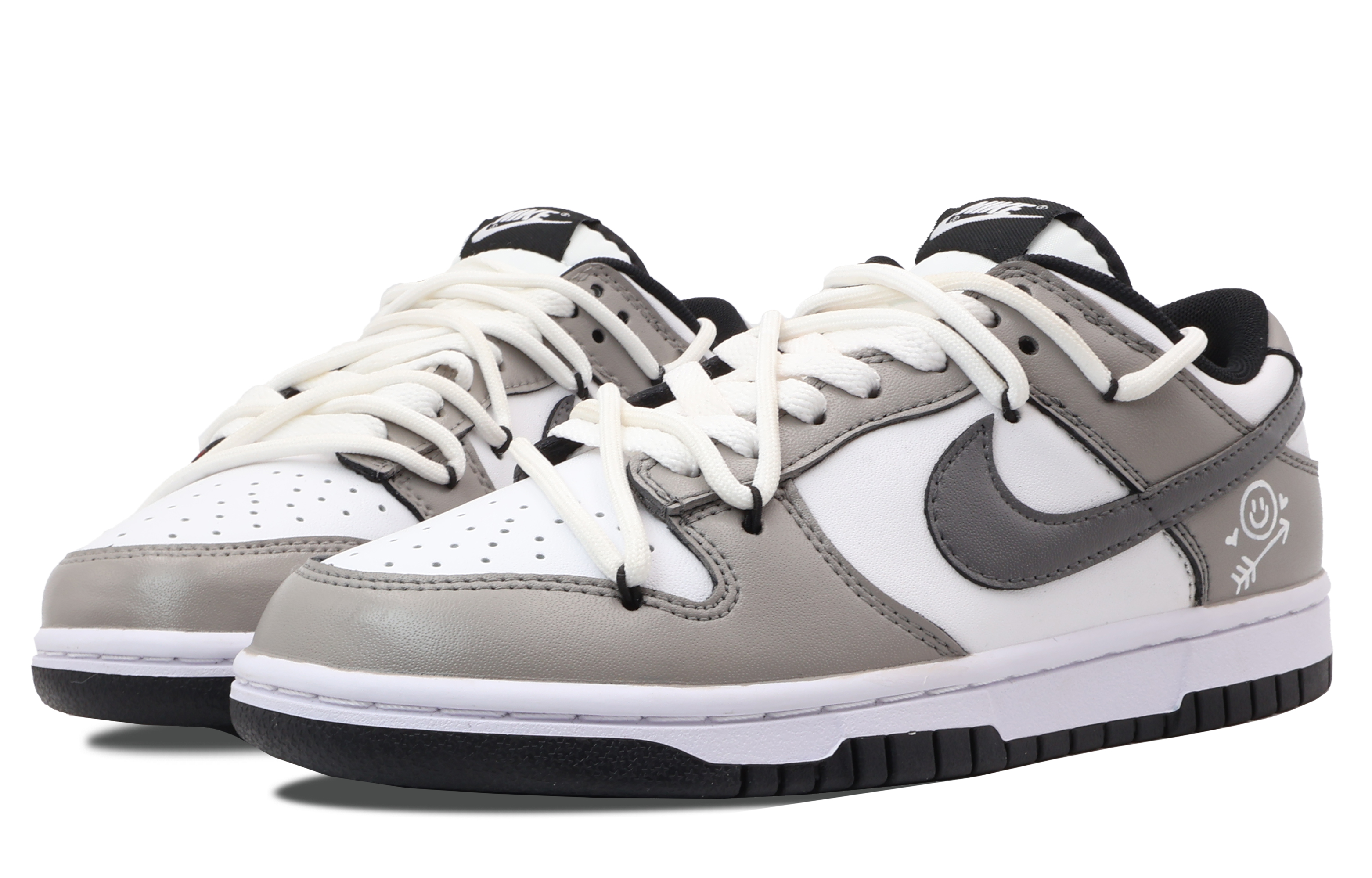 Lookbook [Kasut Custom] Nike Dunk Low 'Qixi Graffiti' DD1391-100(Team53-男款涂鸦者)