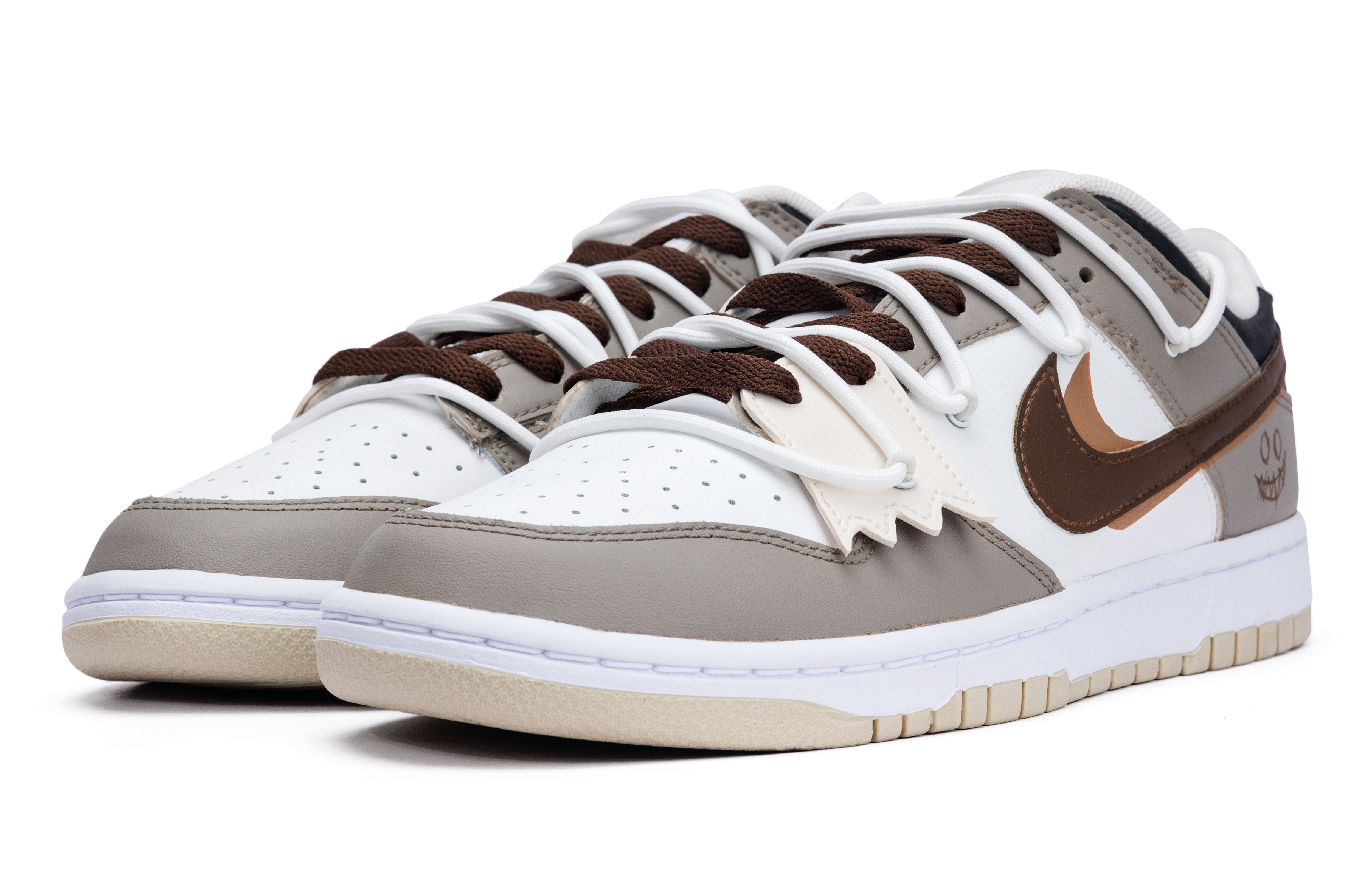 Lookbook ナイキ ダンク ロー 「キラーキュート」 DV0831-003(Team44-怪诞杀手)