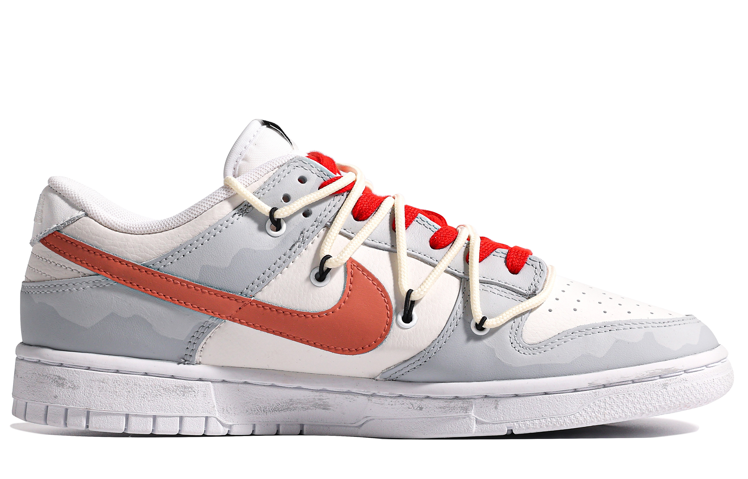 Order 나이키 덩크 로우 레드/그레이/화이트 커스텀 (레오나르도) DH9765-100(TeamM-女款灼火为心S-BOX)