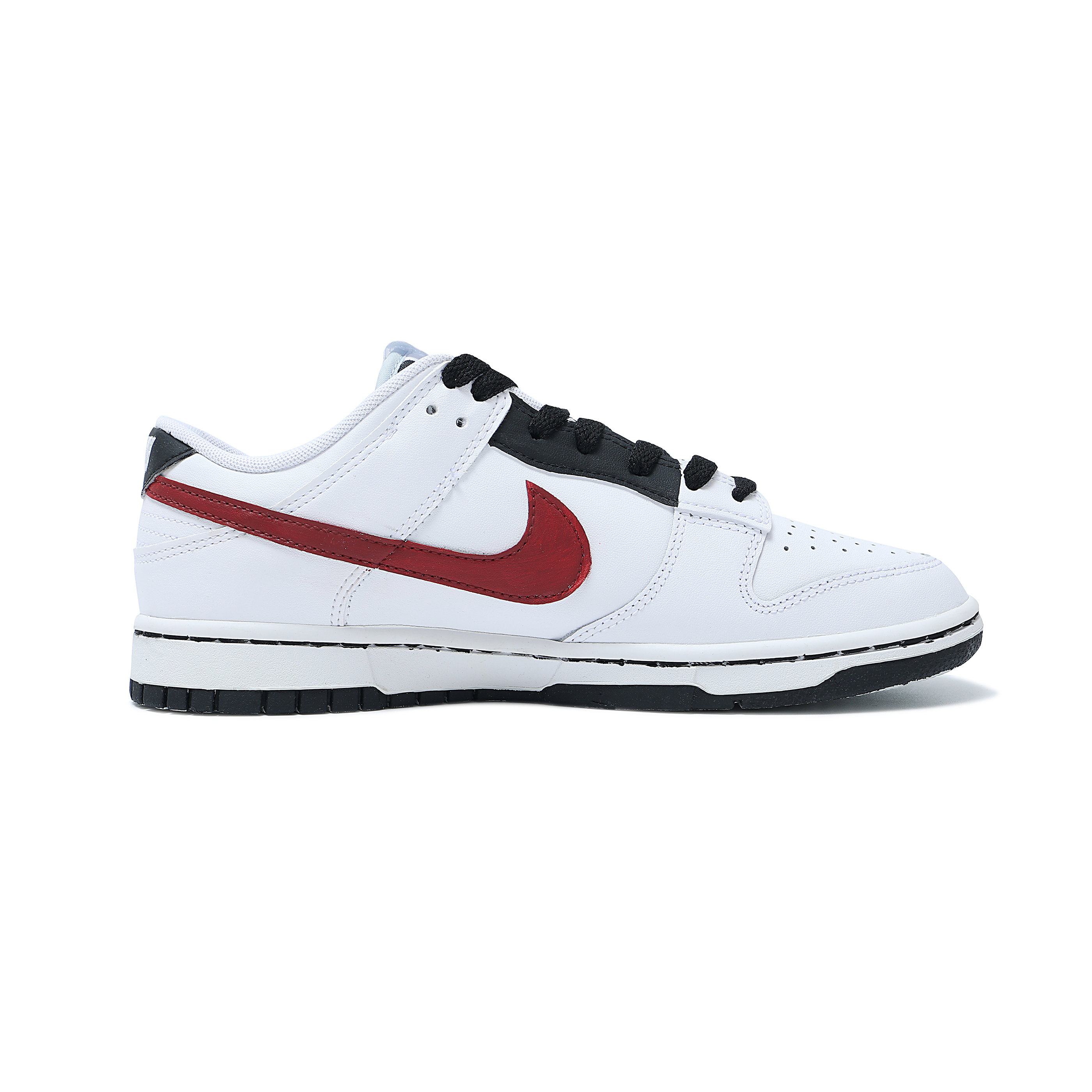 Lookbook 【カスタムシューズ】ナイキダンクロー「レッドホワイト」DV0831-101 DV0831-101（Team151-F40）