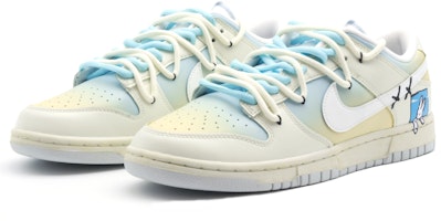 나이키 덩크 로우 '레트로 블루 래빗' (커스텀) DV0831-101-465213 Lookbook 나이키 덩크 로우 '레트로 블루 래빗' (커스텀) DV0831-101-465213