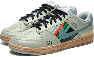 【客製化球鞋】Nike Dunk Low 野鶴製造 耐磨板鞋 復古未來系列 條紋風 耐磨 低筒 板鞋 男款 青灰 特別禮盒版 Lookbook 【客製化球鞋】Nike Dunk Low 野鶴製造 耐磨板鞋 復古未來系列 條紋風 耐磨 低筒 板鞋 男款 青灰 特別禮盒版