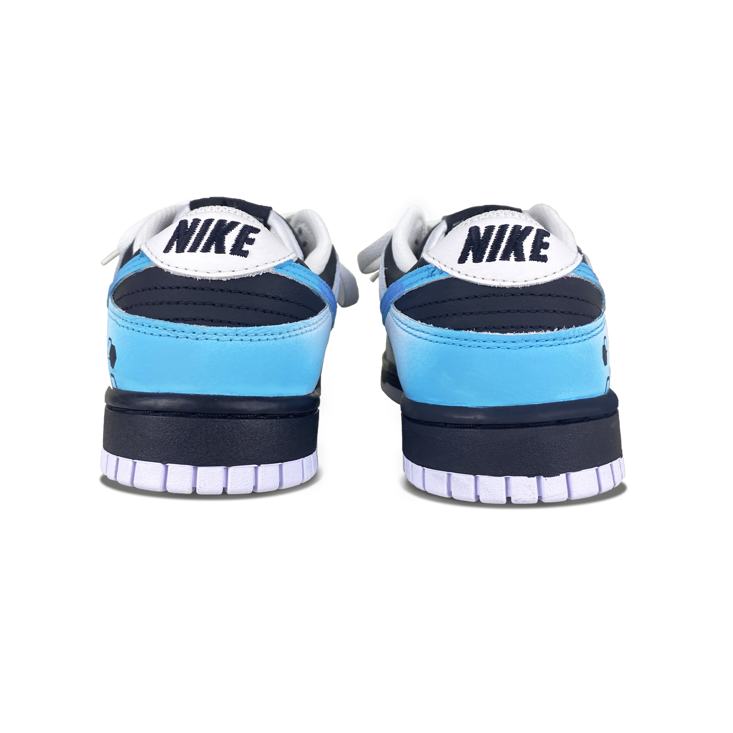 Shop 【定制鞋款】耐克Dunk Low '反转熊猫足球少年' FD9064-011-459854