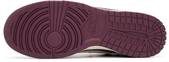 나이키 덩크 로우 '로맨틱 캐슈 블라썸' (커스텀) DR9705-100(Team35-腰果花) Purchase 나이키 덩크 로우 '로맨틱 캐슈 블라썸' (커스텀) DR9705-100(Team35-腰果花)