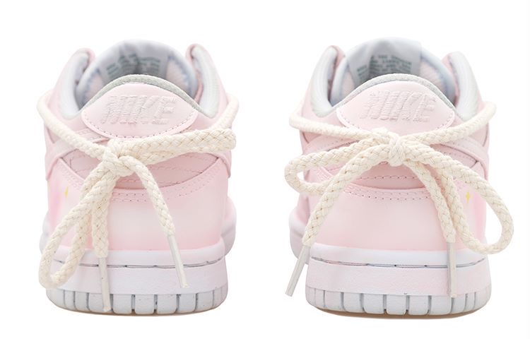Shop [Zapatillas Personalizadas] Nike Dunk Low 'Rosa Romántico' FD1232-002(Team拾玖-粉色浪漫女S-BOX）