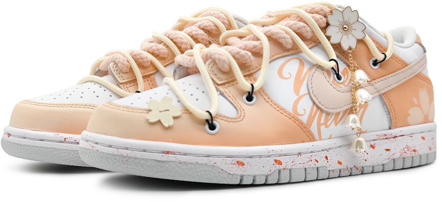 나이키 덩크 로우 '벚꽃 물결' (커스텀) DH9765-102(Team16-女款樱粉甘露橘粉解构) Lookbook 나이키 덩크 로우 '벚꽃 물결' (커스텀) DH9765-102(Team16-女款樱粉甘露橘粉解构)