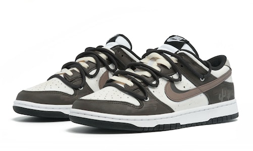 나이키 덩크 로우 '샌드 듄스 판다' (커스텀) CW1590-100(Team94-女款沙洲) Lookbook 나이키 덩크 로우 '샌드 듄스 판다' (커스텀) CW1590-100(Team94-女款沙洲)