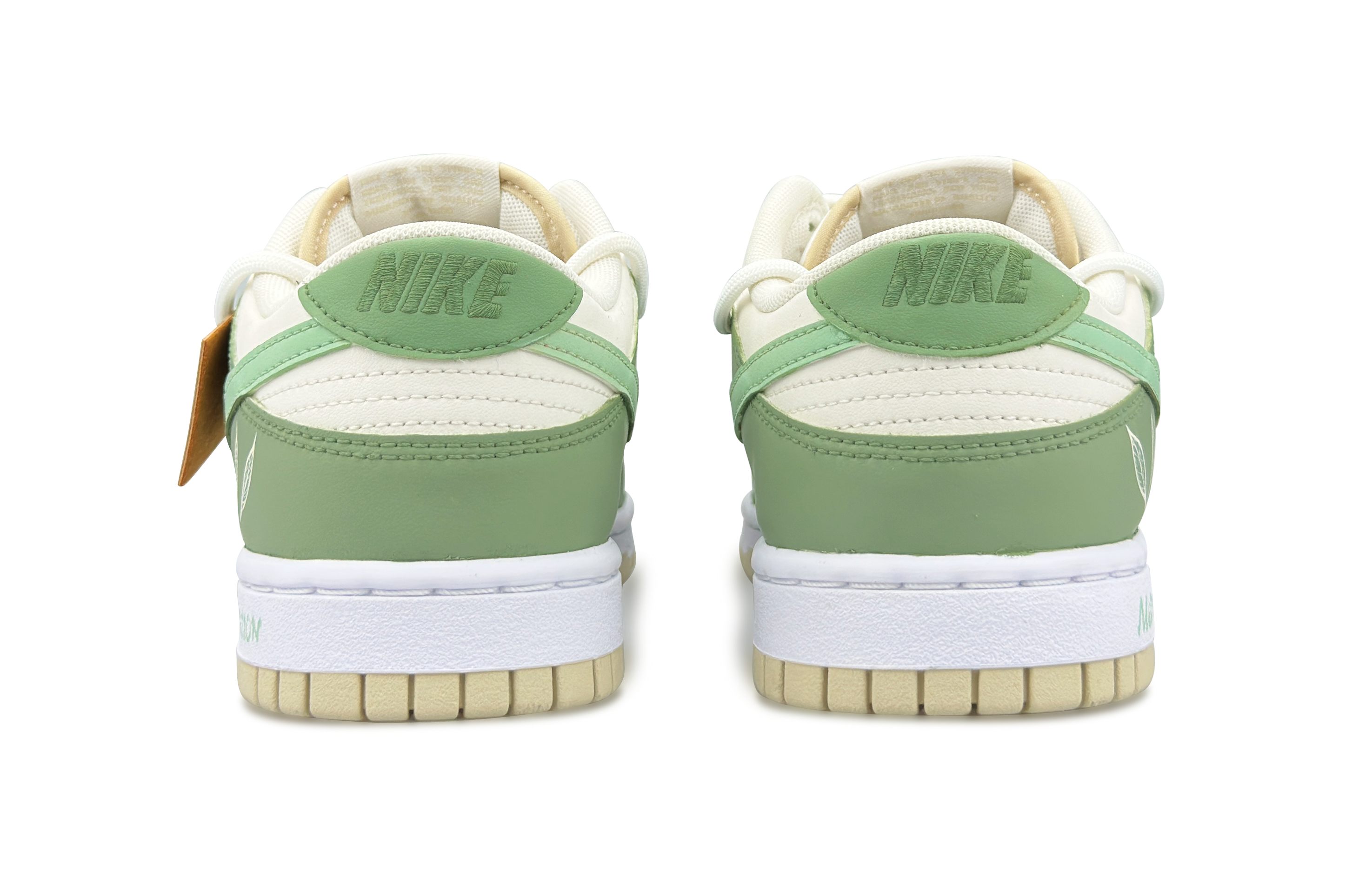 Shop [Kasur Kasut] Nike Dunk Low 'Daun Serene' DV0831-003(Team79-男款静谧之叶)